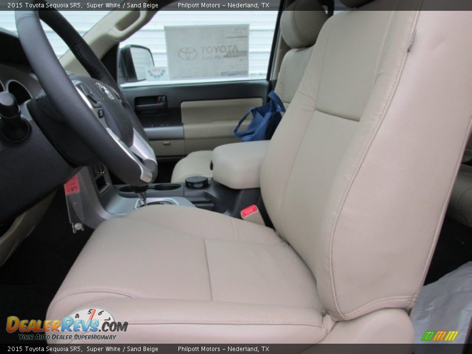 2015 Toyota Sequoia SR5 Super White / Sand Beige Photo #25