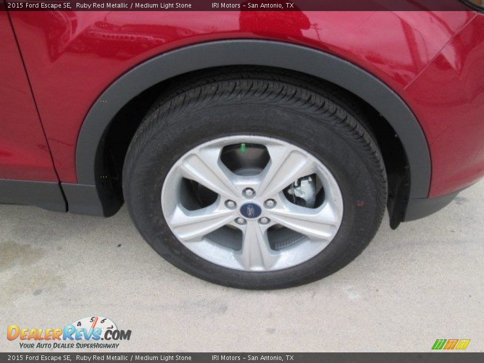 2015 Ford Escape SE Ruby Red Metallic / Medium Light Stone Photo #3