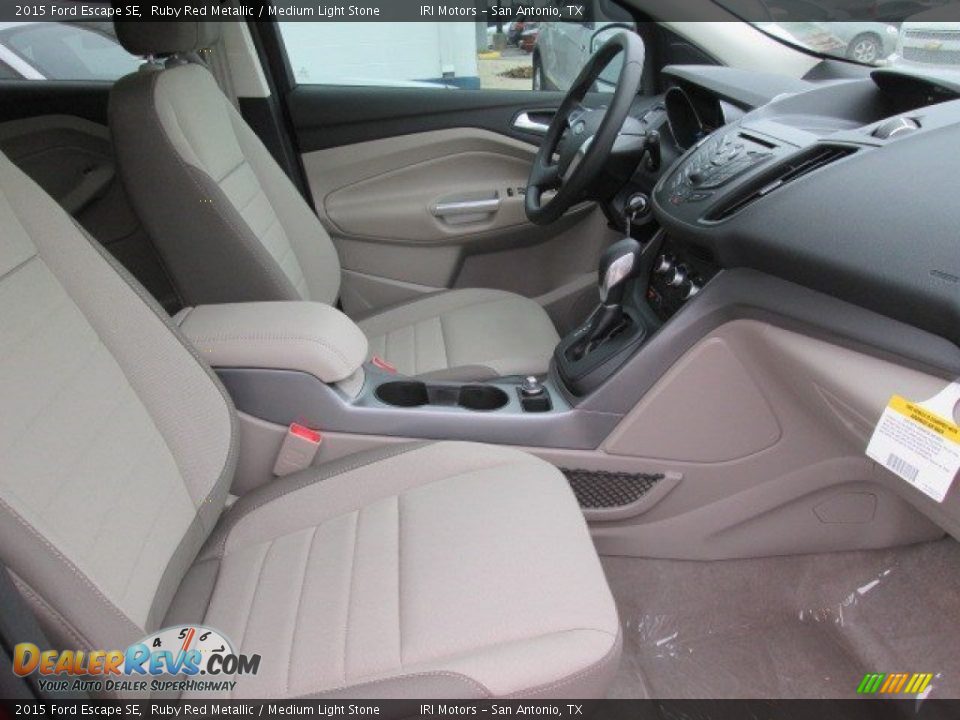 2015 Ford Escape SE Ruby Red Metallic / Medium Light Stone Photo #16