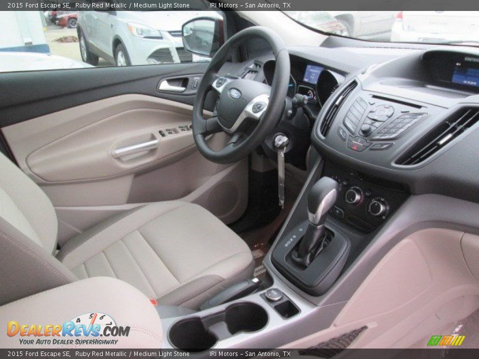 2015 Ford Escape SE Ruby Red Metallic / Medium Light Stone Photo #17