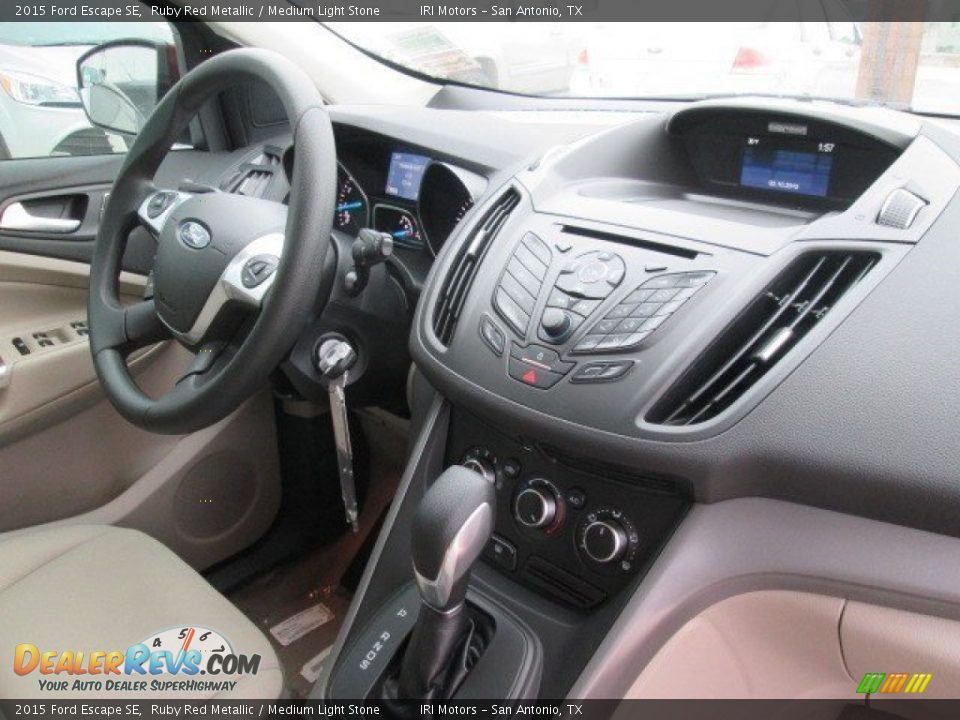 2015 Ford Escape SE Ruby Red Metallic / Medium Light Stone Photo #18