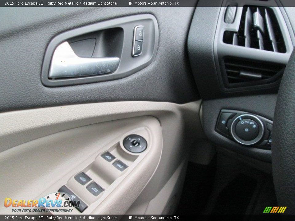 2015 Ford Escape SE Ruby Red Metallic / Medium Light Stone Photo #28