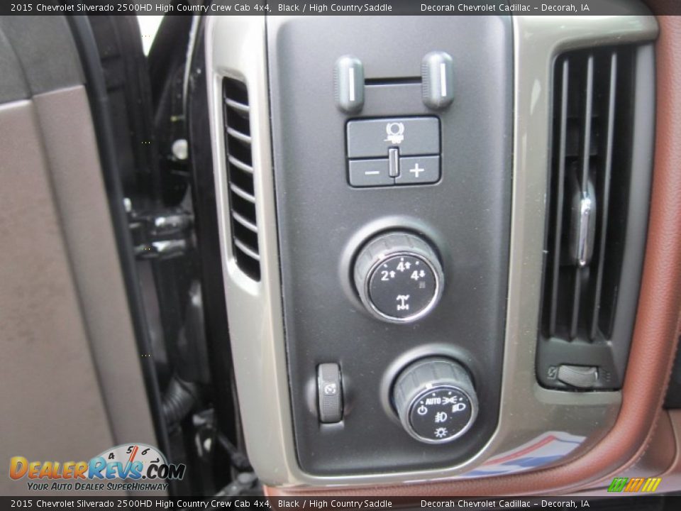 2015 Chevrolet Silverado 2500HD High Country Crew Cab 4x4 Black / High Country Saddle Photo #17