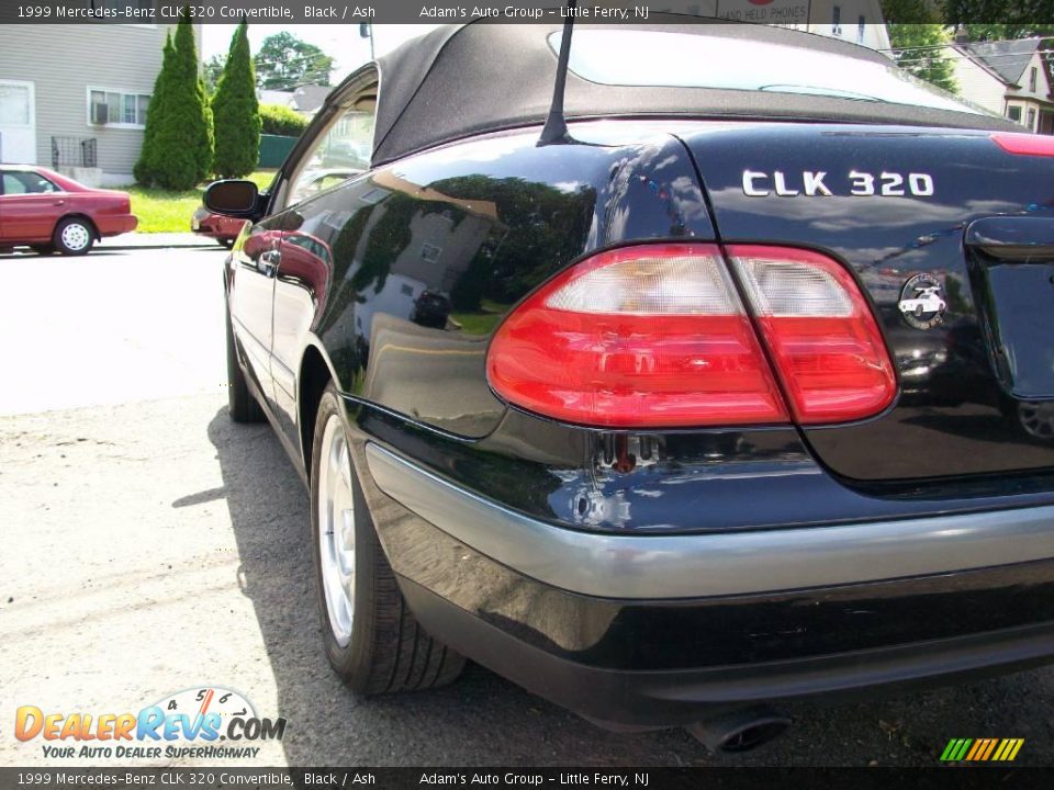 1999 Mercedes-Benz CLK 320 Convertible Black / Ash Photo #18