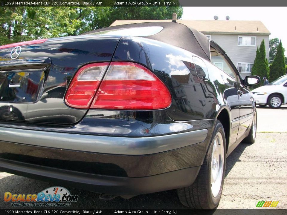 1999 Mercedes-Benz CLK 320 Convertible Black / Ash Photo #19