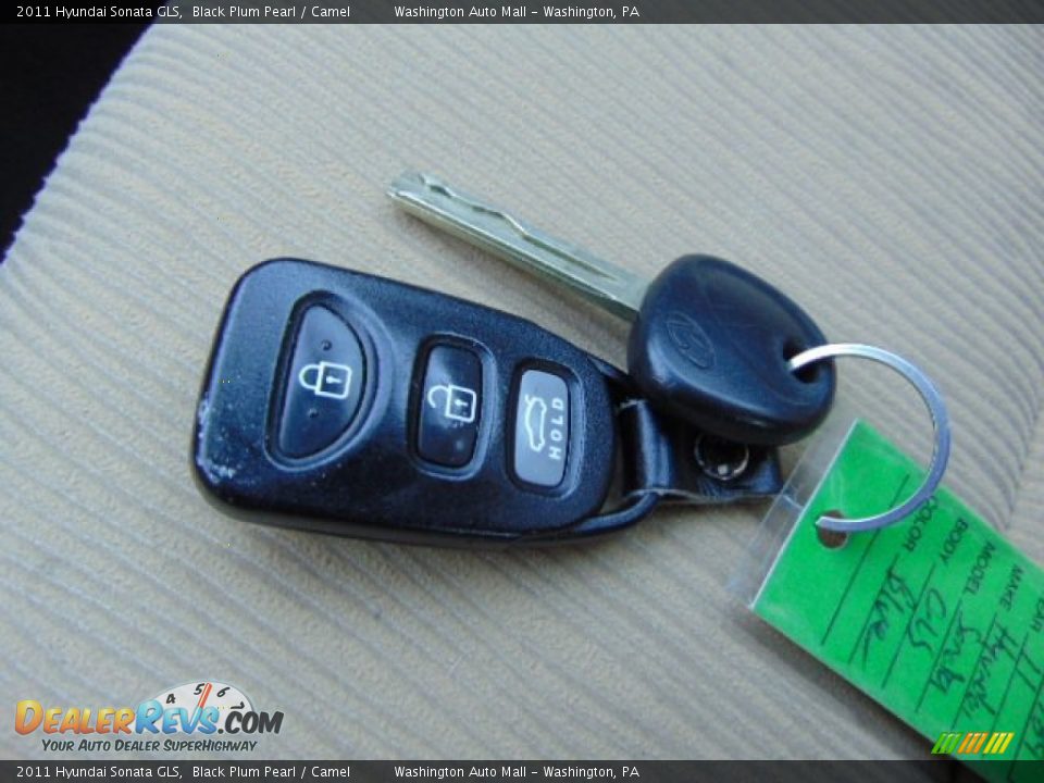 2011 Hyundai Sonata GLS Black Plum Pearl / Camel Photo #17