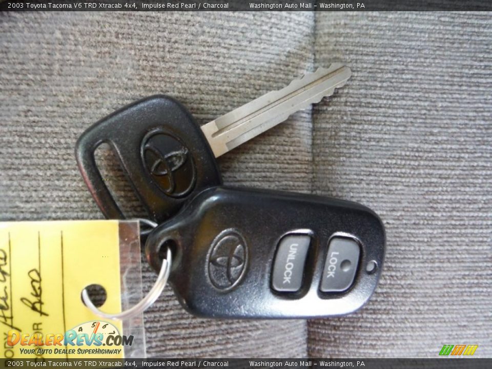 2003 Toyota Tacoma V6 TRD Xtracab 4x4 Impulse Red Pearl / Charcoal Photo #18