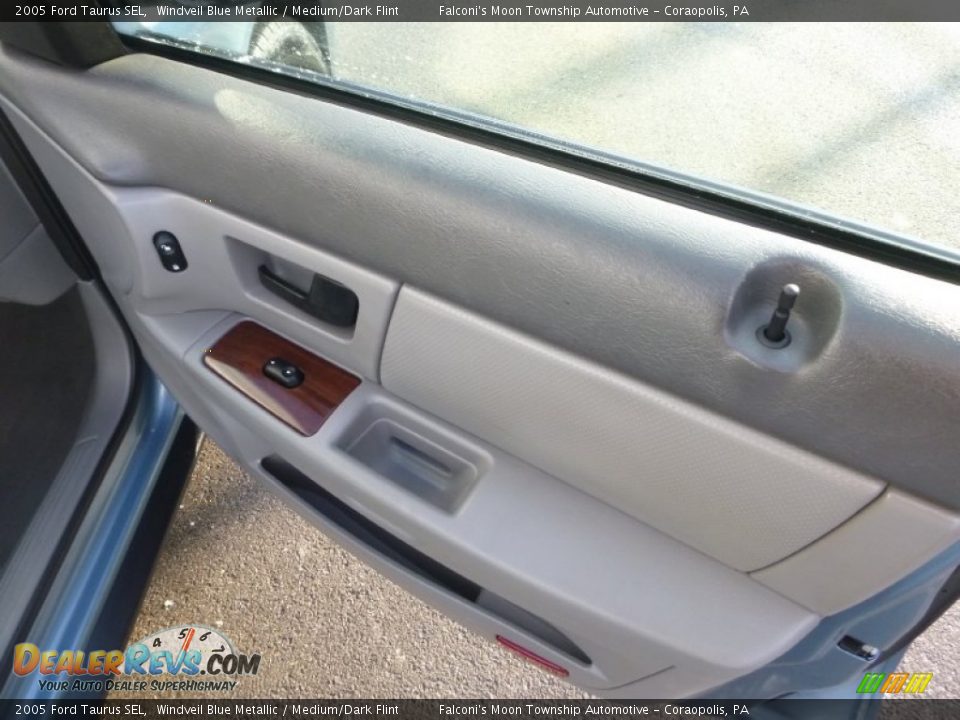 2005 Ford Taurus SEL Windveil Blue Metallic / Medium/Dark Flint Photo #10