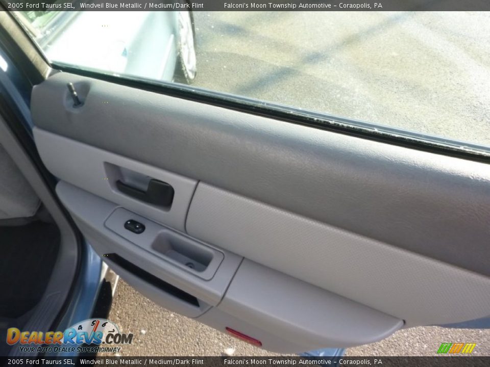 2005 Ford Taurus SEL Windveil Blue Metallic / Medium/Dark Flint Photo #12