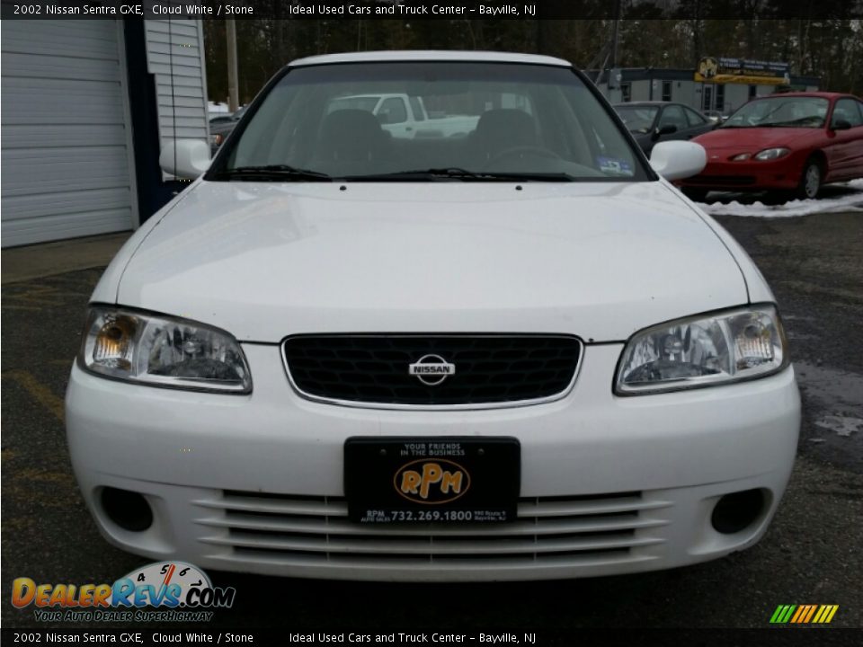 2002 Nissan Sentra GXE Cloud White / Stone Photo #2