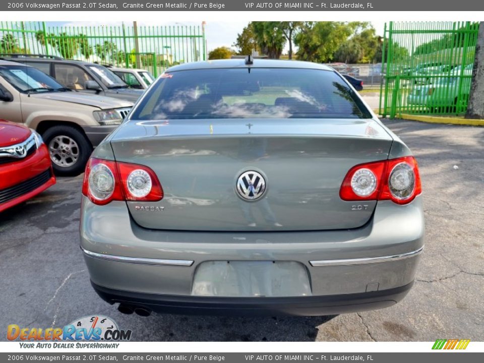2006 Volkswagen Passat 2.0T Sedan Granite Green Metallic / Pure Beige Photo #12