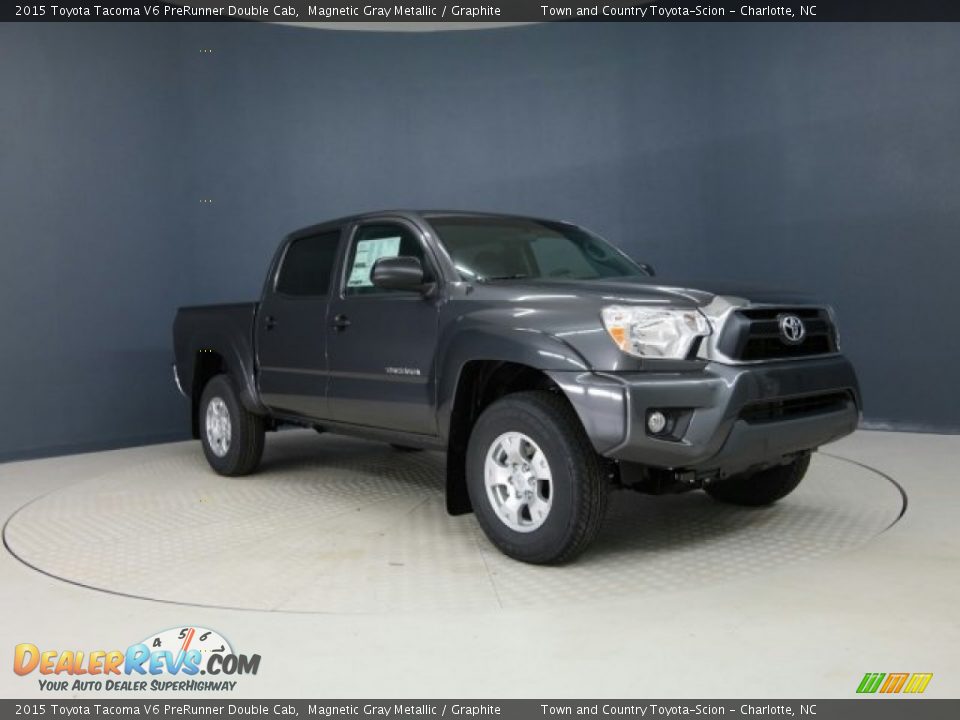 Front 3/4 View of 2015 Toyota Tacoma V6 PreRunner Double Cab Photo #2