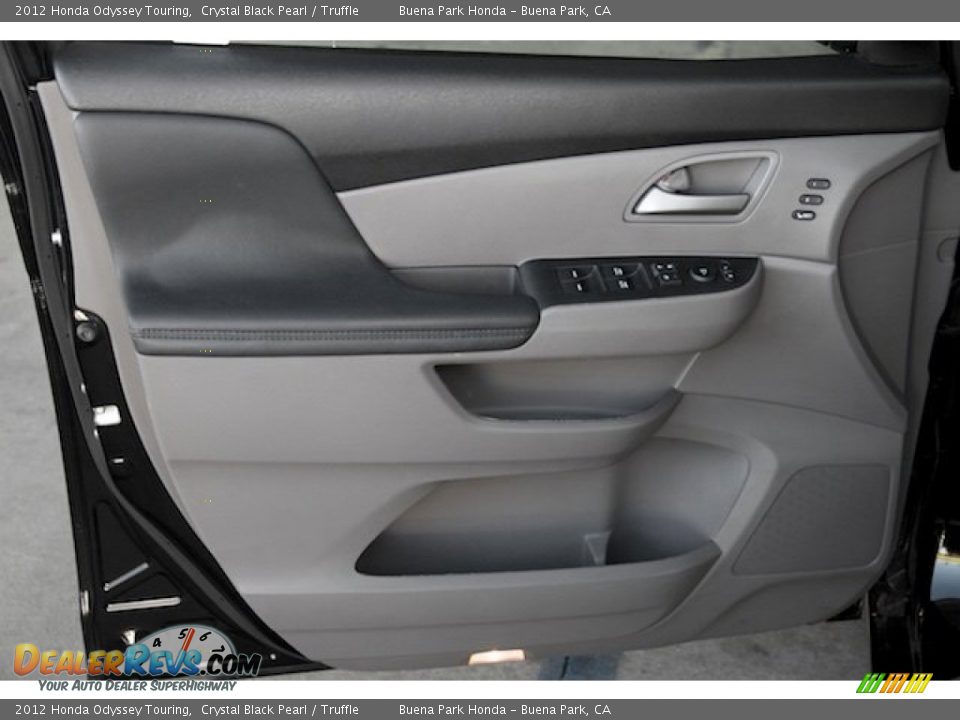 2012 Honda Odyssey Touring Crystal Black Pearl / Truffle Photo #29