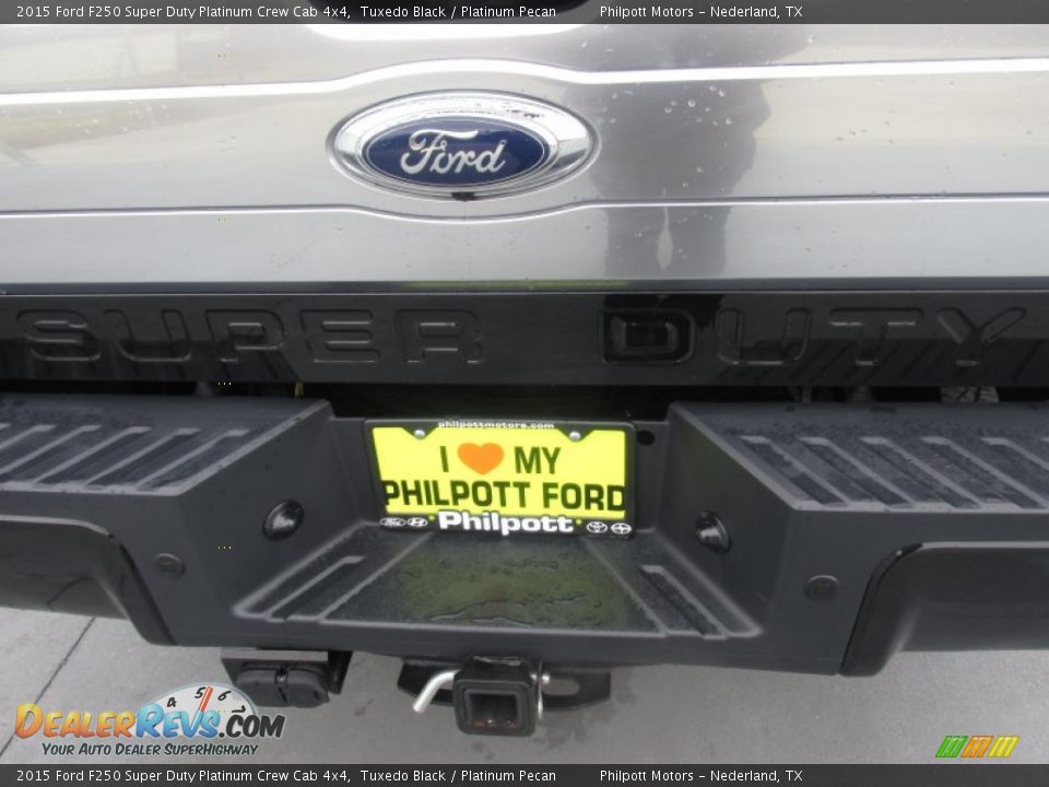 2015 Ford F250 Super Duty Platinum Crew Cab 4x4 Tuxedo Black / Platinum Pecan Photo #14