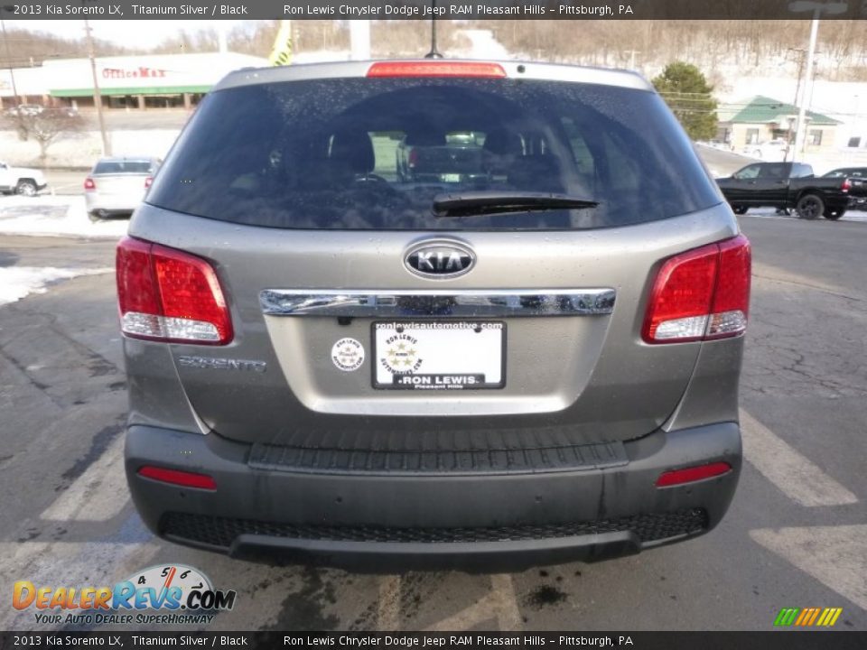 2013 Kia Sorento LX Titanium Silver / Black Photo #4