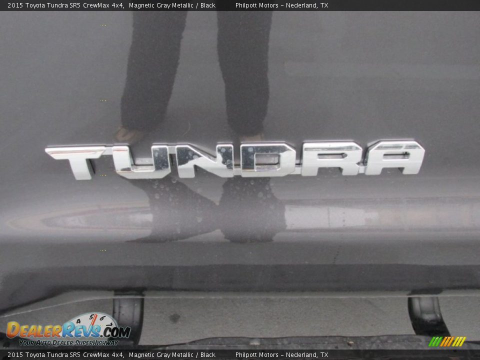 2015 Toyota Tundra SR5 CrewMax 4x4 Magnetic Gray Metallic / Black Photo #15