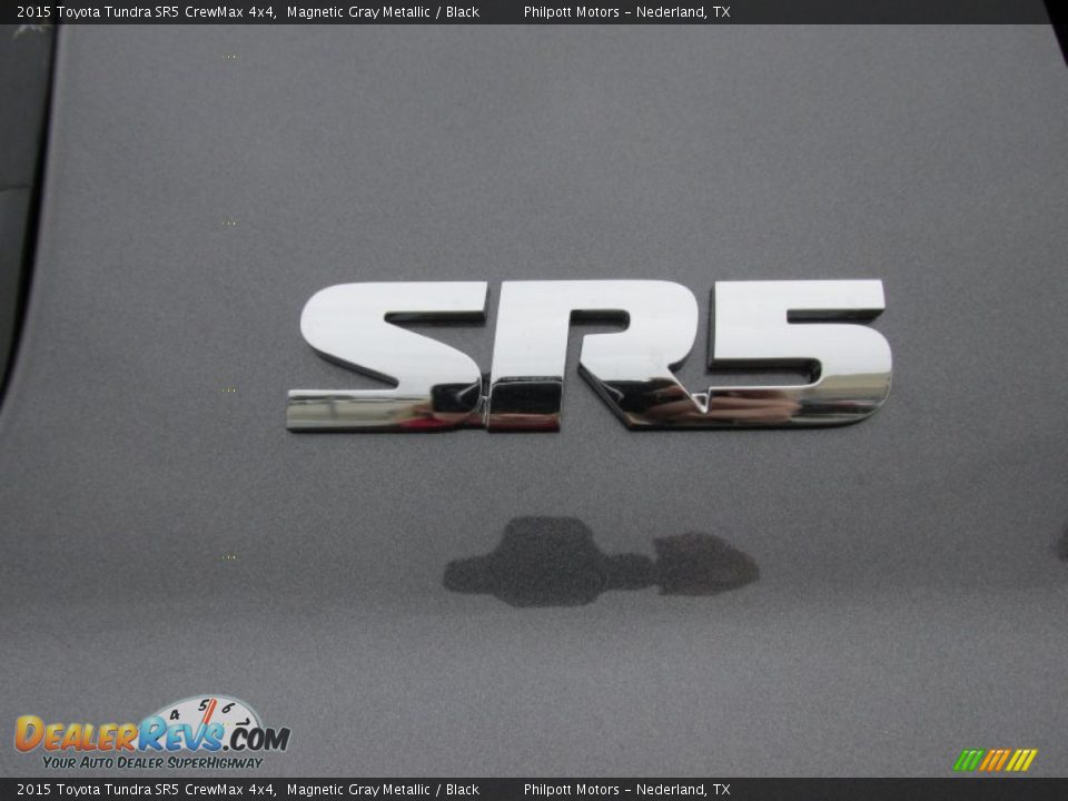 2015 Toyota Tundra SR5 CrewMax 4x4 Magnetic Gray Metallic / Black Photo #16