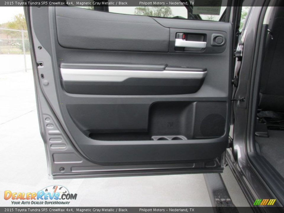 2015 Toyota Tundra SR5 CrewMax 4x4 Magnetic Gray Metallic / Black Photo #20