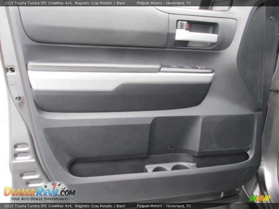 2015 Toyota Tundra SR5 CrewMax 4x4 Magnetic Gray Metallic / Black Photo #22