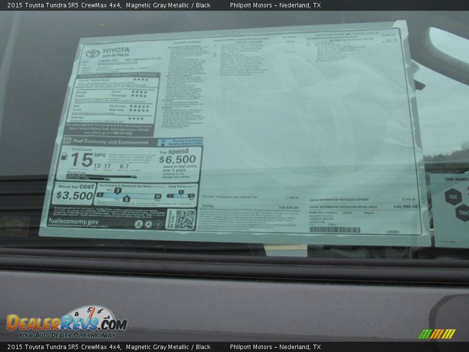 2015 Toyota Tundra SR5 CrewMax 4x4 Magnetic Gray Metallic / Black Photo #35