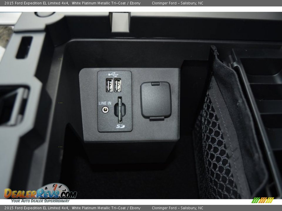 Controls of 2015 Ford Expedition EL Limited 4x4 Photo #24
