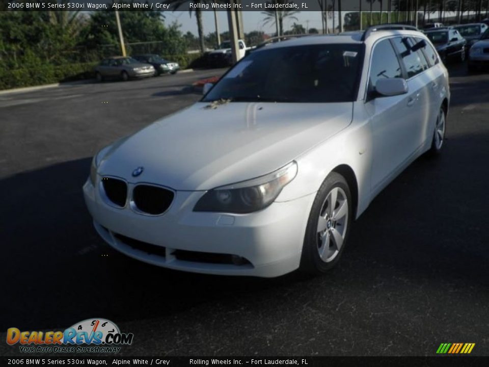 2006 BMW 5 Series 530xi Wagon Alpine White / Grey Photo #1