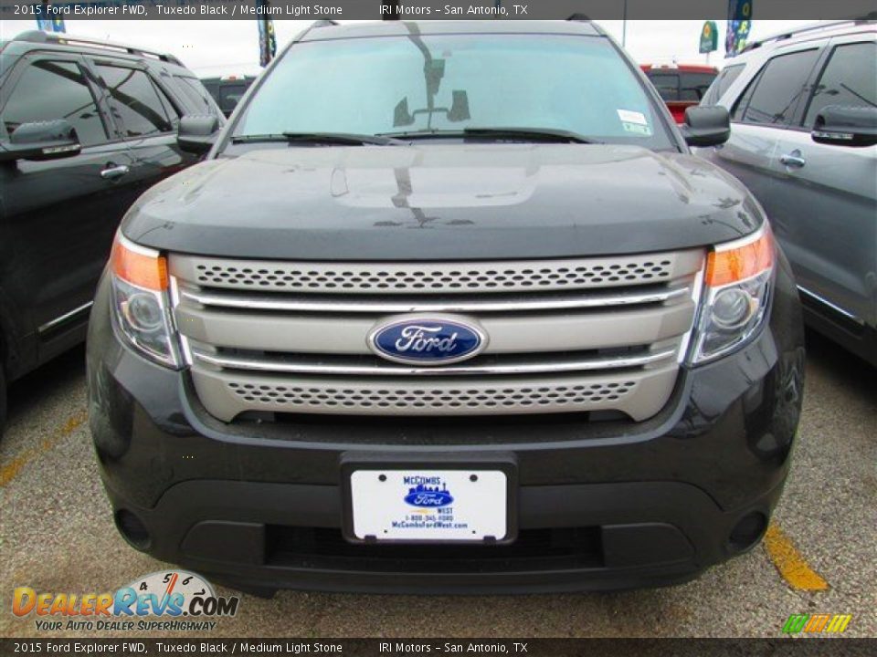 2015 Ford Explorer FWD Tuxedo Black / Medium Light Stone Photo #4