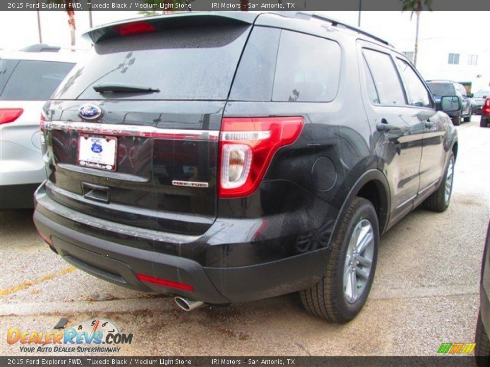 2015 Ford Explorer FWD Tuxedo Black / Medium Light Stone Photo #9