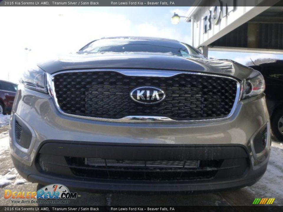2016 Kia Sorento LX AWD Titanium Silver / Satin Black Photo #4