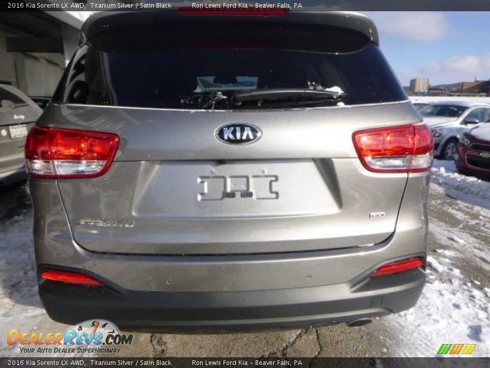 2016 Kia Sorento LX AWD Titanium Silver / Satin Black Photo #6