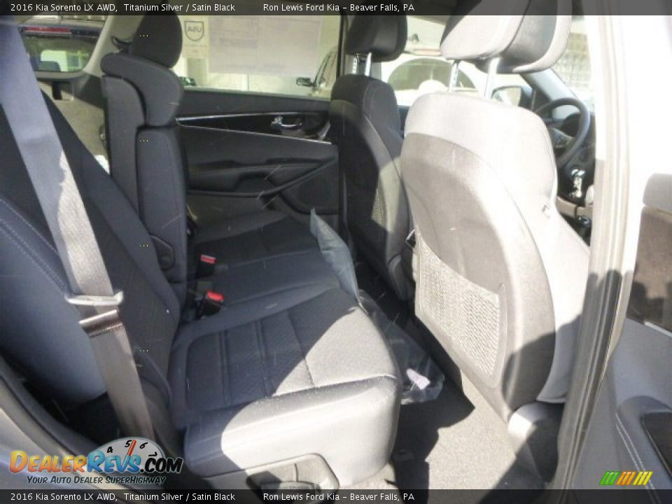 2016 Kia Sorento LX AWD Titanium Silver / Satin Black Photo #9