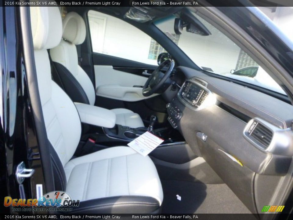 Front Seat of 2016 Kia Sorento SX V6 AWD Photo #10
