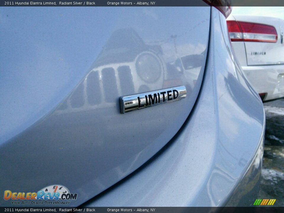 2011 Hyundai Elantra Limited Radiant Silver / Black Photo #6