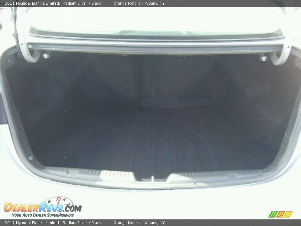 2011 Hyundai Elantra Limited Radiant Silver / Black Photo #17
