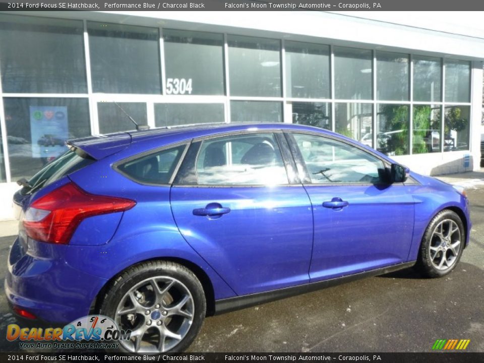 2014 Ford Focus SE Hatchback Performance Blue / Charcoal Black Photo #2