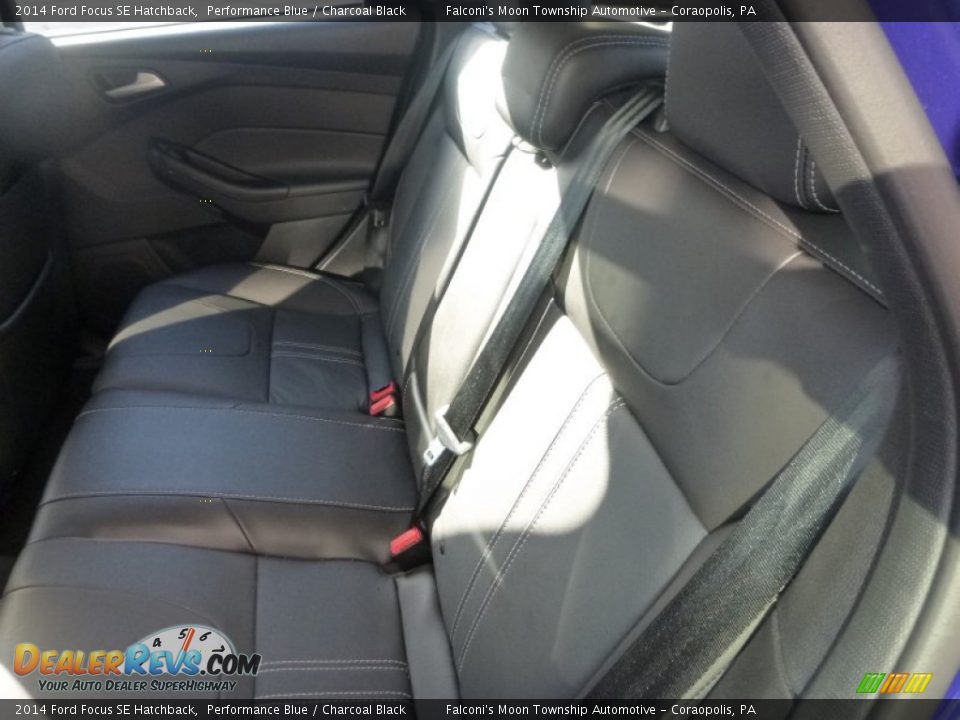 2014 Ford Focus SE Hatchback Performance Blue / Charcoal Black Photo #15