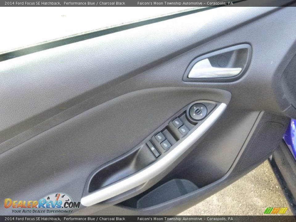 2014 Ford Focus SE Hatchback Performance Blue / Charcoal Black Photo #18