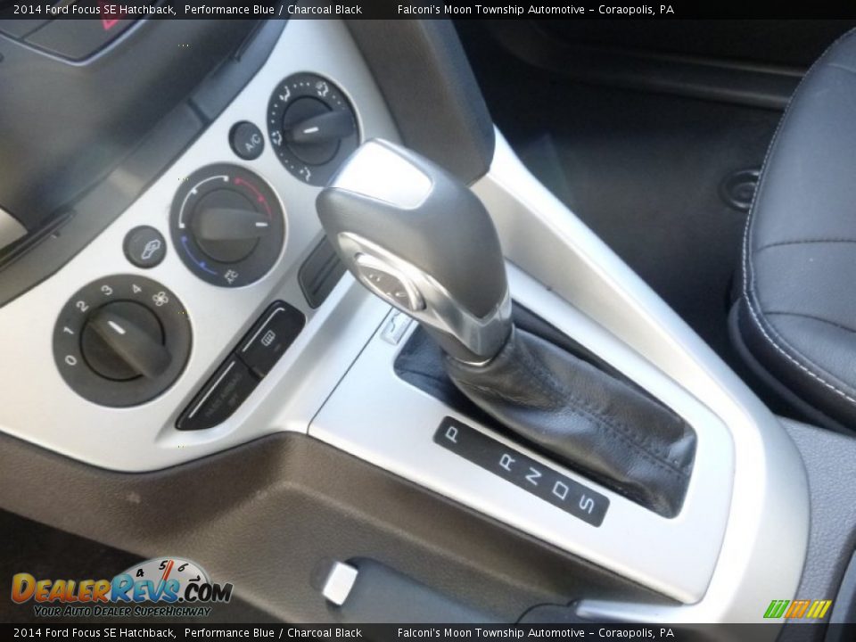 2014 Ford Focus SE Hatchback Performance Blue / Charcoal Black Photo #20