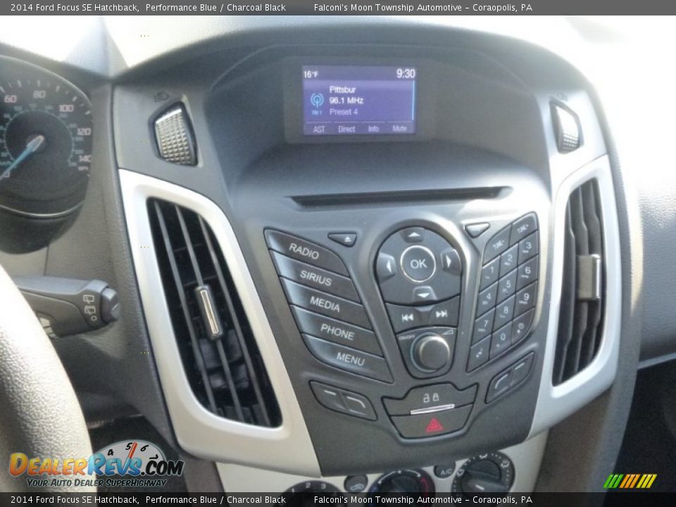 2014 Ford Focus SE Hatchback Performance Blue / Charcoal Black Photo #22