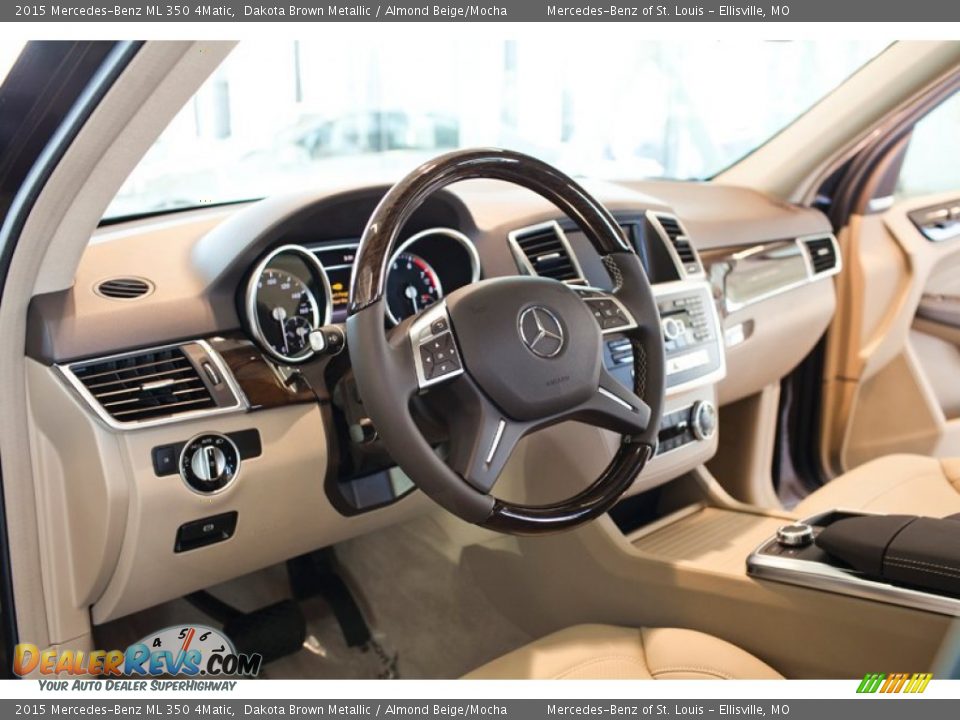 2015 Mercedes-Benz ML 350 4Matic Dakota Brown Metallic / Almond Beige/Mocha Photo #9