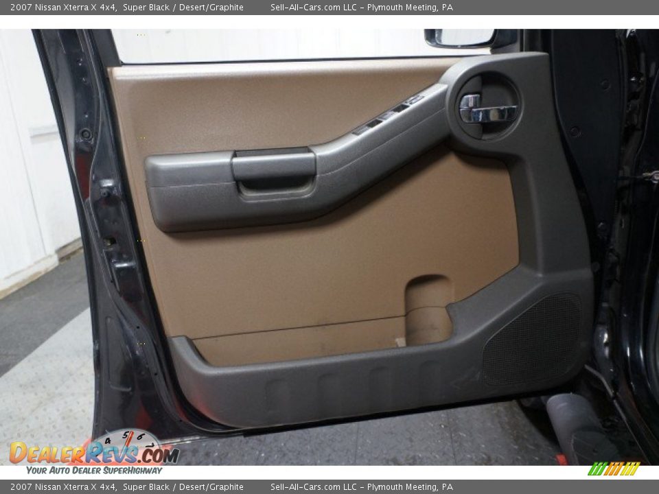 2007 Nissan Xterra X 4x4 Super Black / Desert/Graphite Photo #12