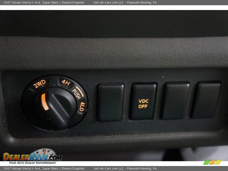 2007 Nissan Xterra X 4x4 Super Black / Desert/Graphite Photo #28