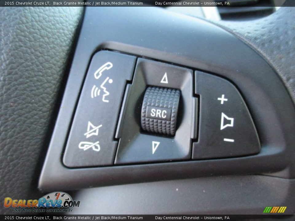 Controls of 2015 Chevrolet Cruze LT Photo #17