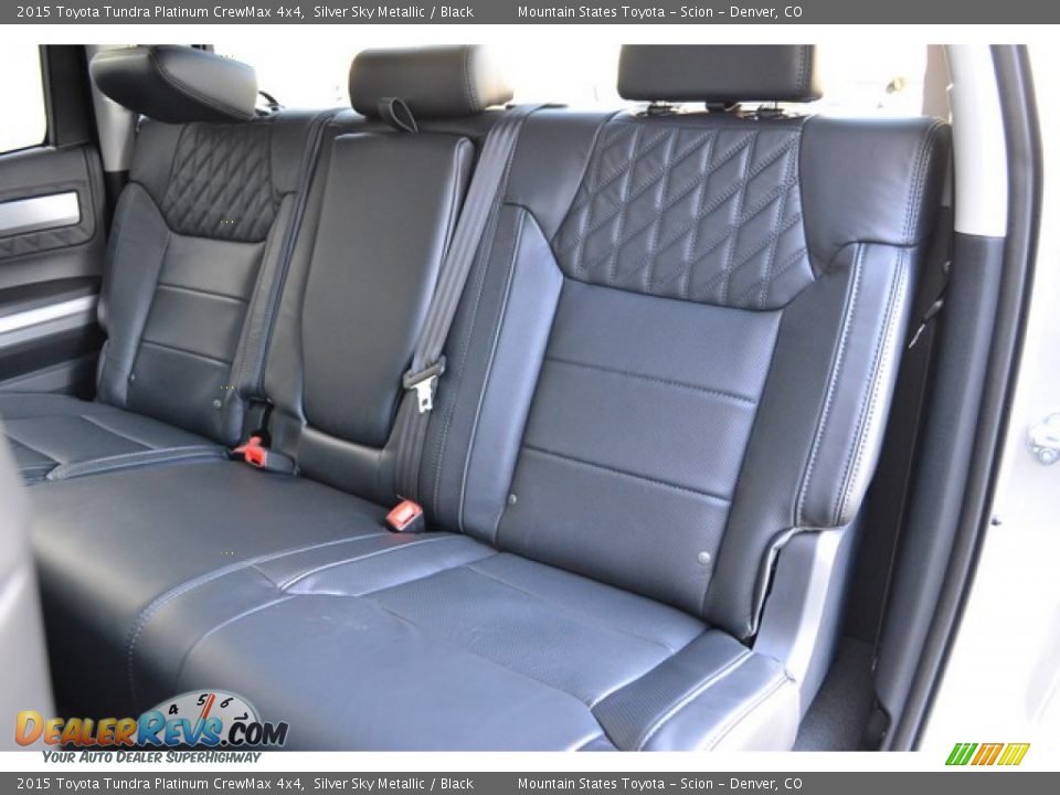 2015 Toyota Tundra Platinum CrewMax 4x4 Silver Sky Metallic / Black Photo #10