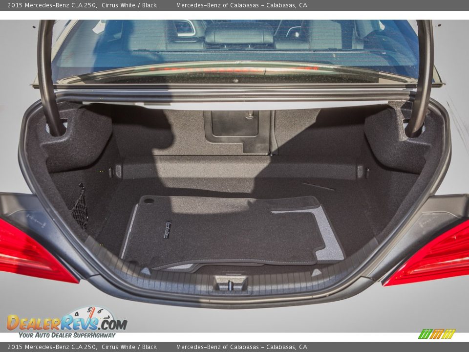 2015 Mercedes-Benz CLA 250 Cirrus White / Black Photo #4