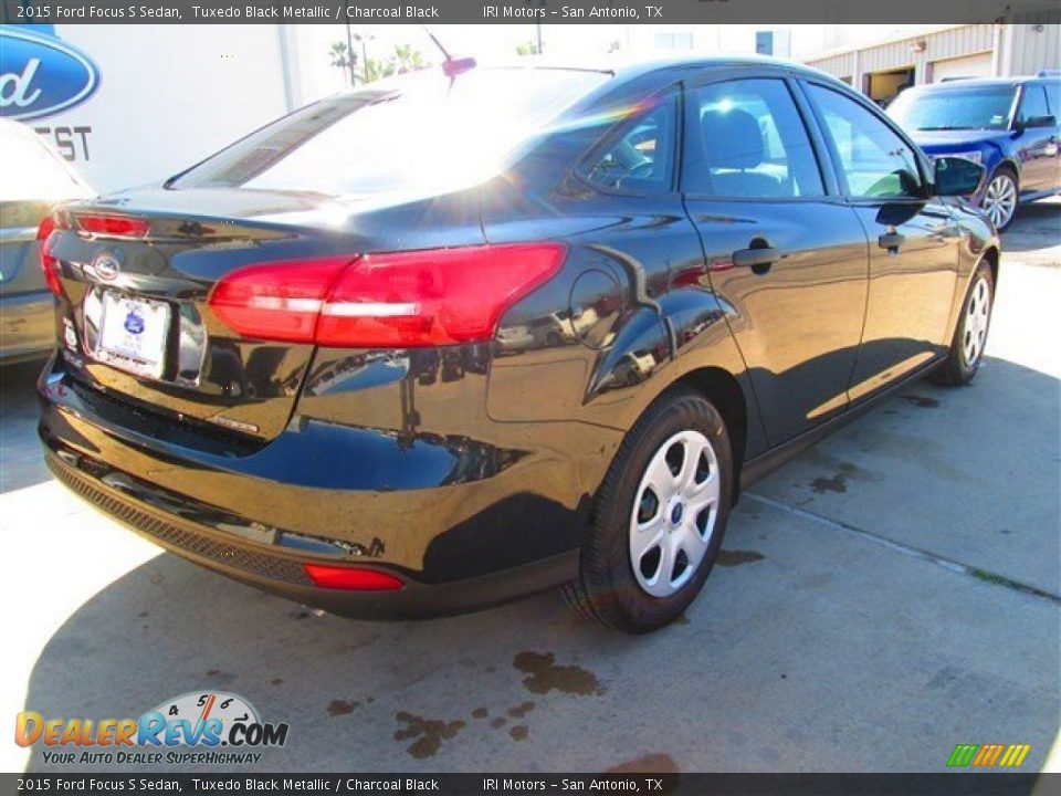 2015 Ford Focus S Sedan Tuxedo Black Metallic / Charcoal Black Photo #11