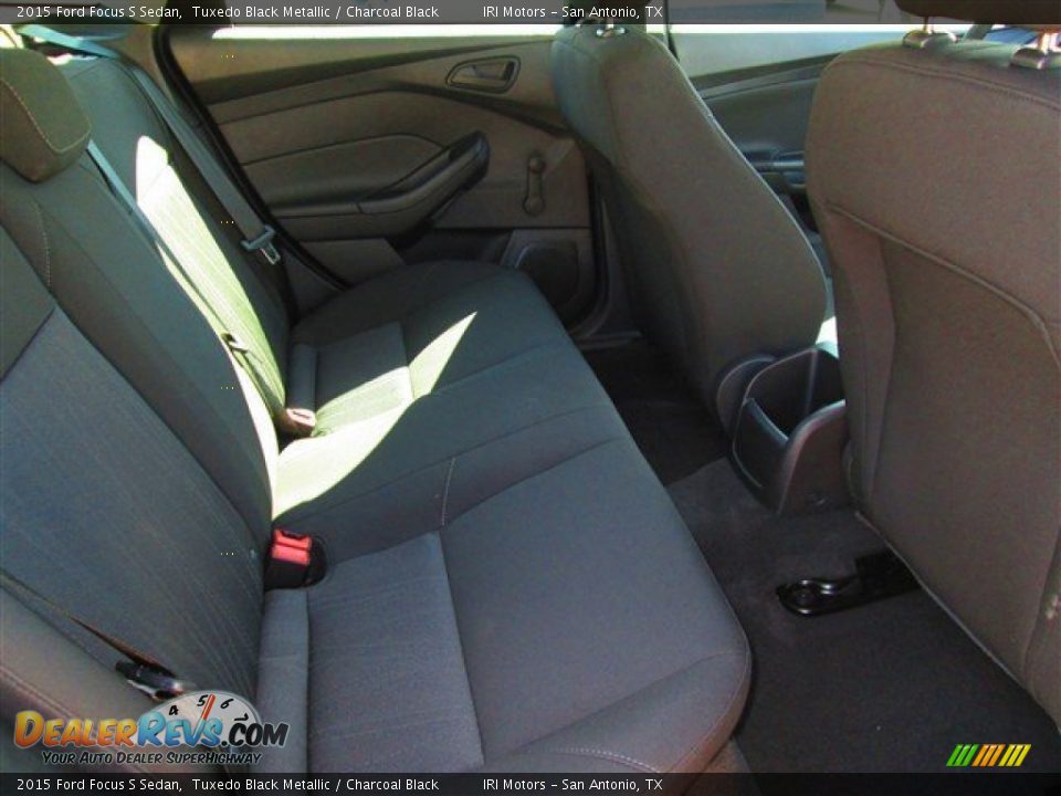2015 Ford Focus S Sedan Tuxedo Black Metallic / Charcoal Black Photo #14