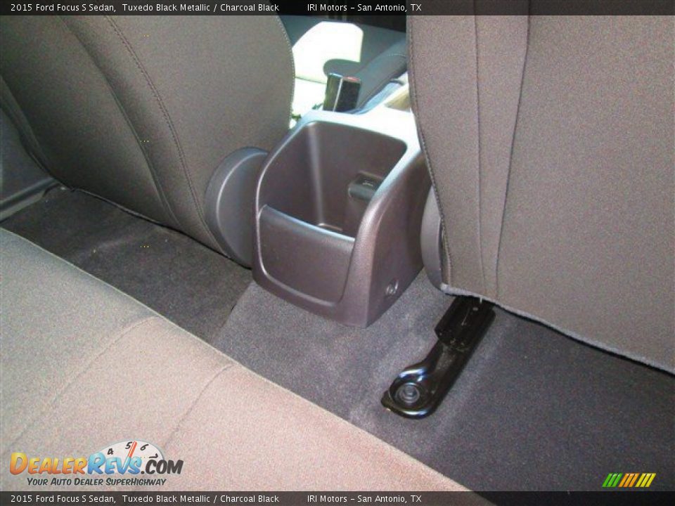 2015 Ford Focus S Sedan Tuxedo Black Metallic / Charcoal Black Photo #15