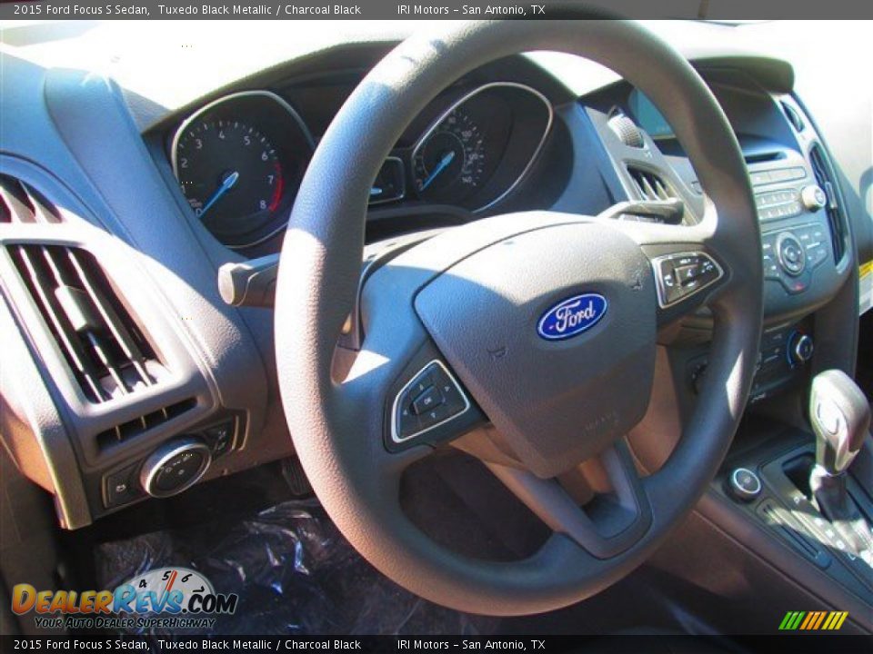 2015 Ford Focus S Sedan Tuxedo Black Metallic / Charcoal Black Photo #24