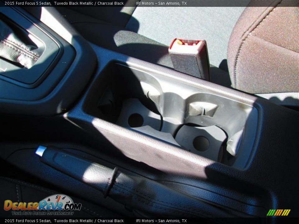 2015 Ford Focus S Sedan Tuxedo Black Metallic / Charcoal Black Photo #34